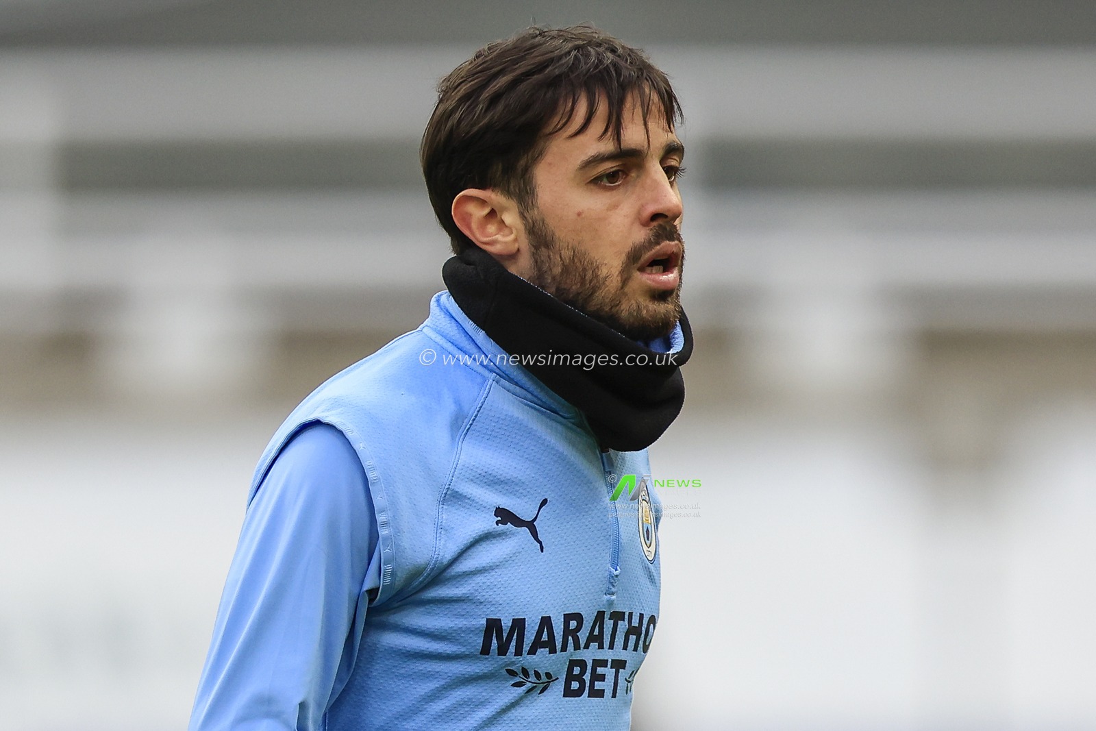 Bernardo Silva #20 of Manchester City during the pre-game warmup