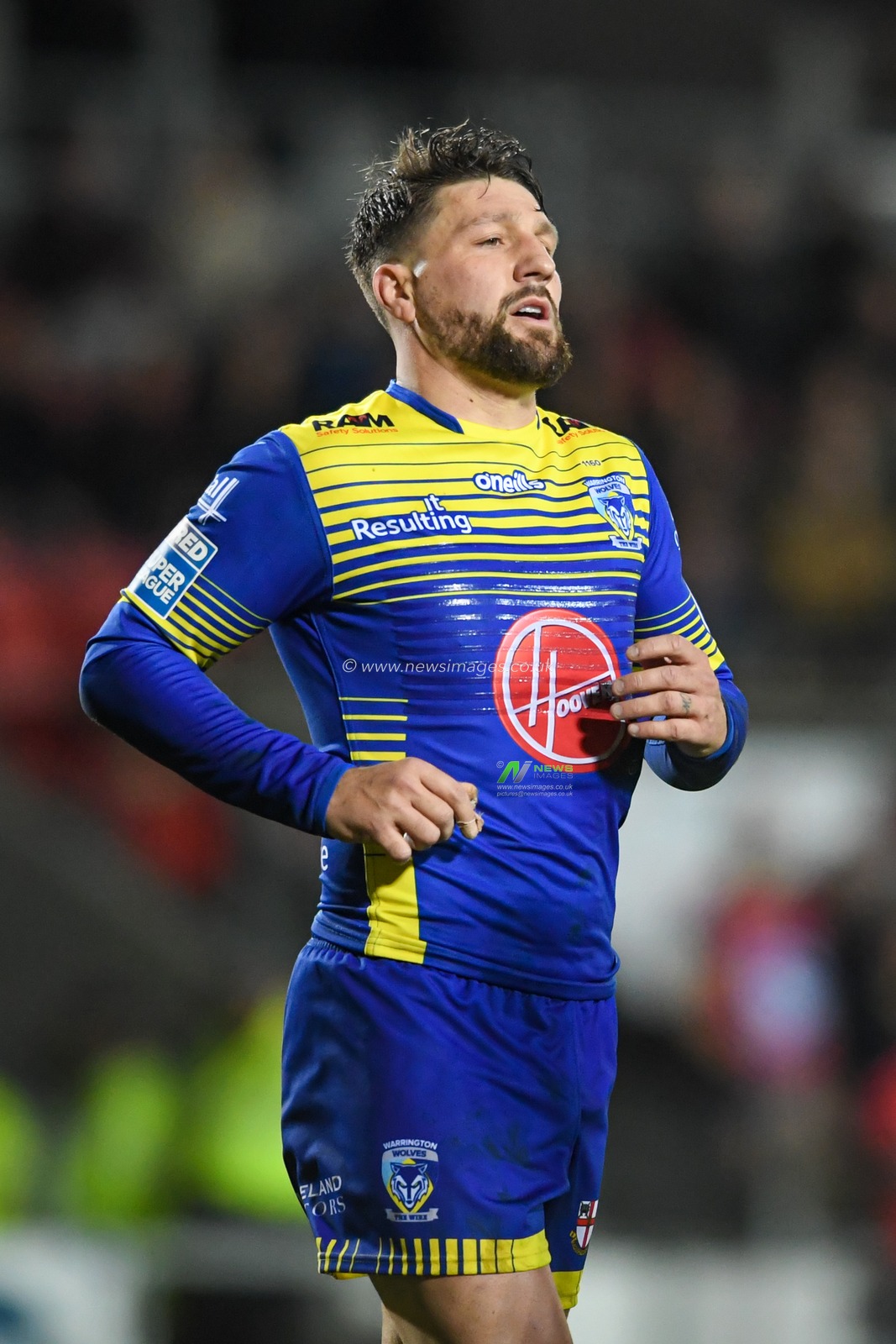 Gareth Widdop #6 of Warrington Wolves in action during the game