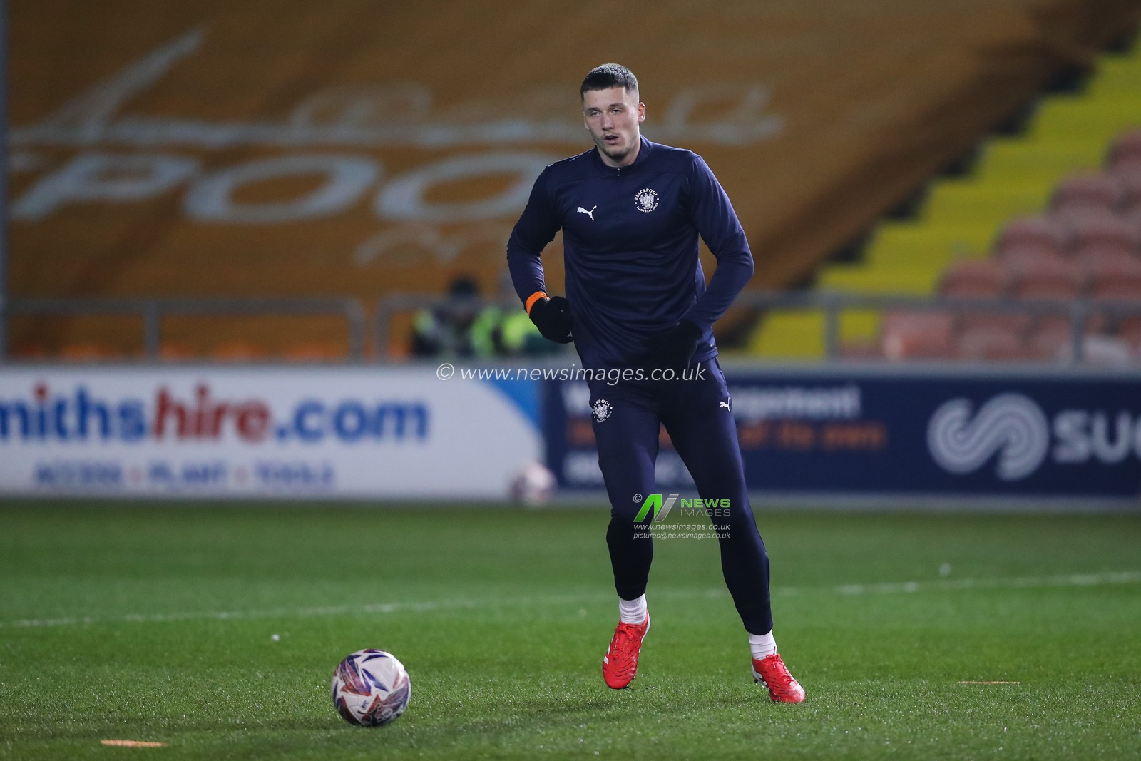 Oliver Casey of Blackpool during the pre-game warm up ahead of the Sky Bet League 1 match Blackpool vs Peterborough United at Bloomfield Road, Blackpool, United Kingdom, 4th March 2025

(Photo by Gareth Evans/News Images)