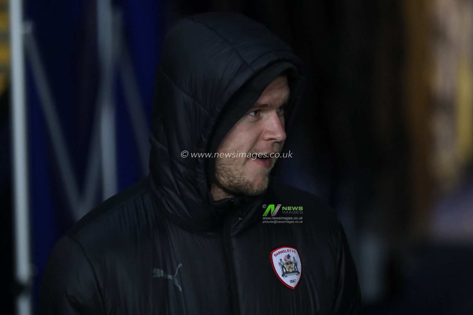Ben Killip of Barnsley arrives during the Sky Bet League 1 match Oxford United vs Barnsley at Kassam Stadium, Oxford, United Kingdom, 23rd January 2024

(Photo by Alfie Cosgrove/News Images)