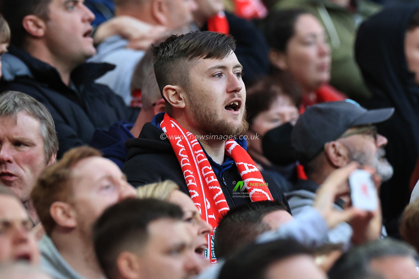 Liverpool fans sing prior to kick off