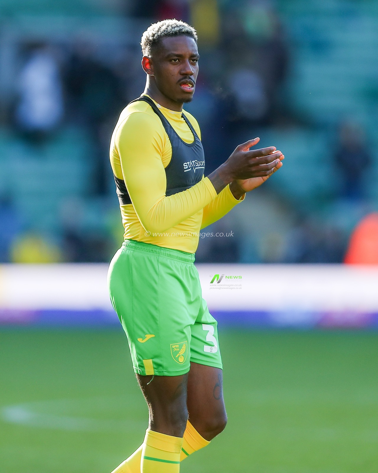 Jose Cordoba of Norwich City acknowledges the fans after the teams victory following the Sky Bet Championship match Norwich City vs Swansea City at Carrow Road, Norwich, United Kingdom, 25th January 2025

(Photo by Izzy Poles/News Images)