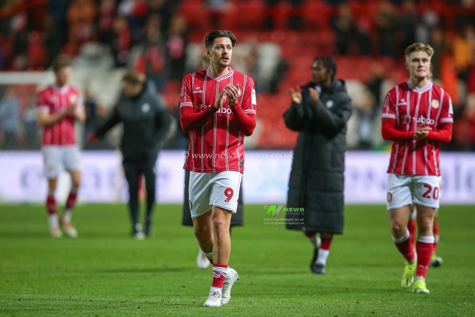 Harry Cornick of Bristol City applauds the travelling fans after the Emirates FA Cup Fourth Round match Bristol City vs Nottingham Forest at Ashton Gate, Bristol, United Kingdom, 26th January 2024

(Photo by Gareth Evans/News Images)