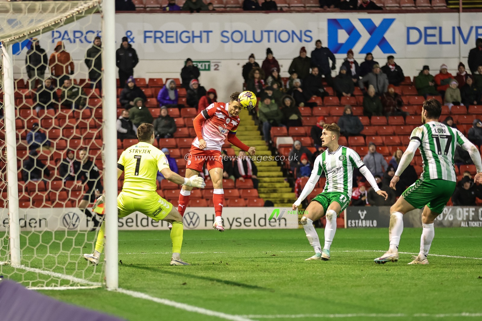 Jordan Williams #2 of Barnsley heads on goal during the Sky Bet League 1 match Barnsley vs Wycombe Wanderers at Oakwell, Barnsley, United Kingdom, 28th November 2023

(Photo by Mark Cosgrove/News Images)