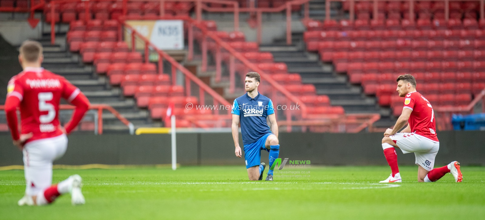Players kneel before kickoff at Bristol City