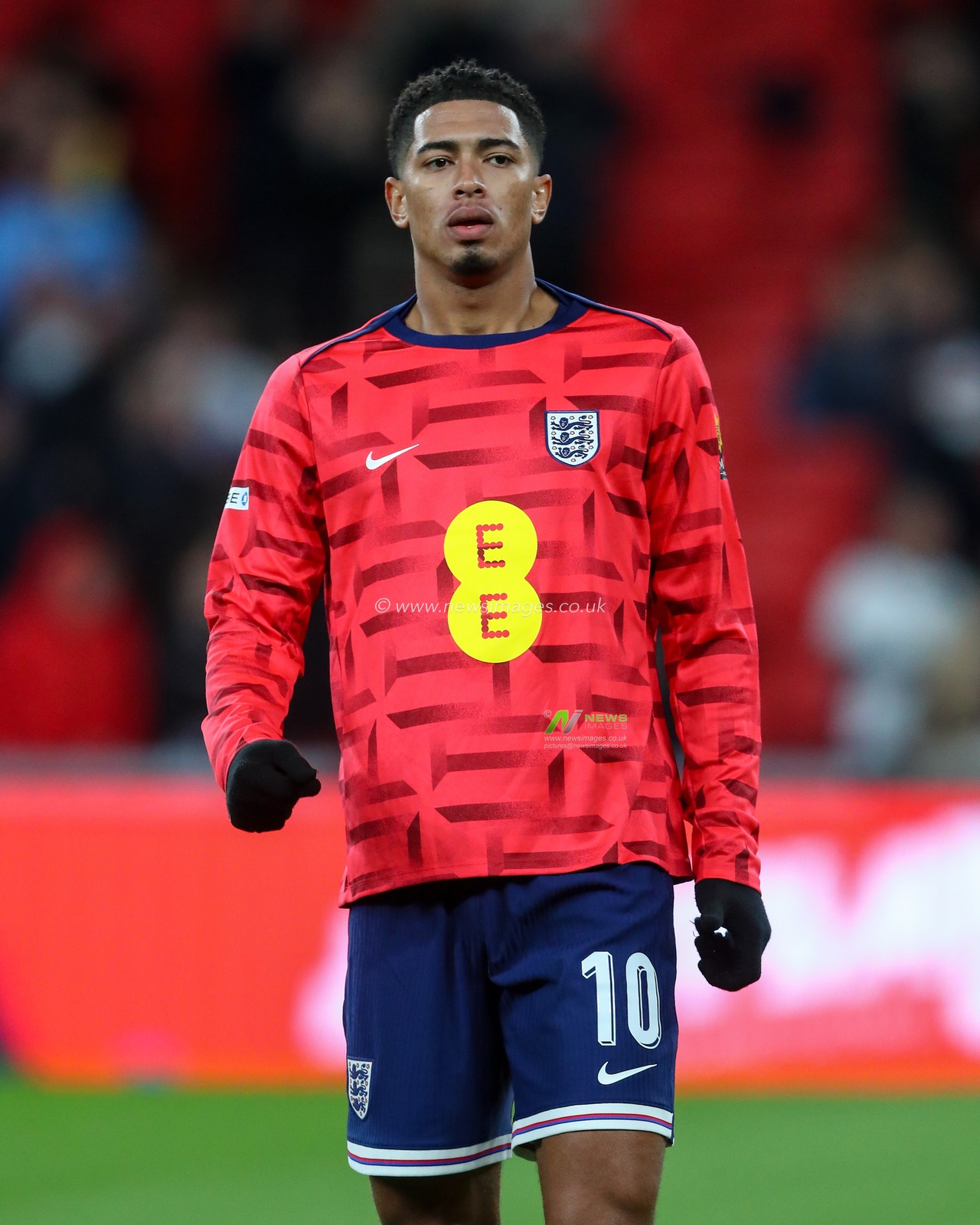 Jude Bellingham of England in the pregame warmup session during the UEFA Nations League, League B - Group 2 match England vs Republic of Ireland at Wembley Stadium, London, United Kingdom, 17th November 2024

(Photo by Gareth Evans/News Images)