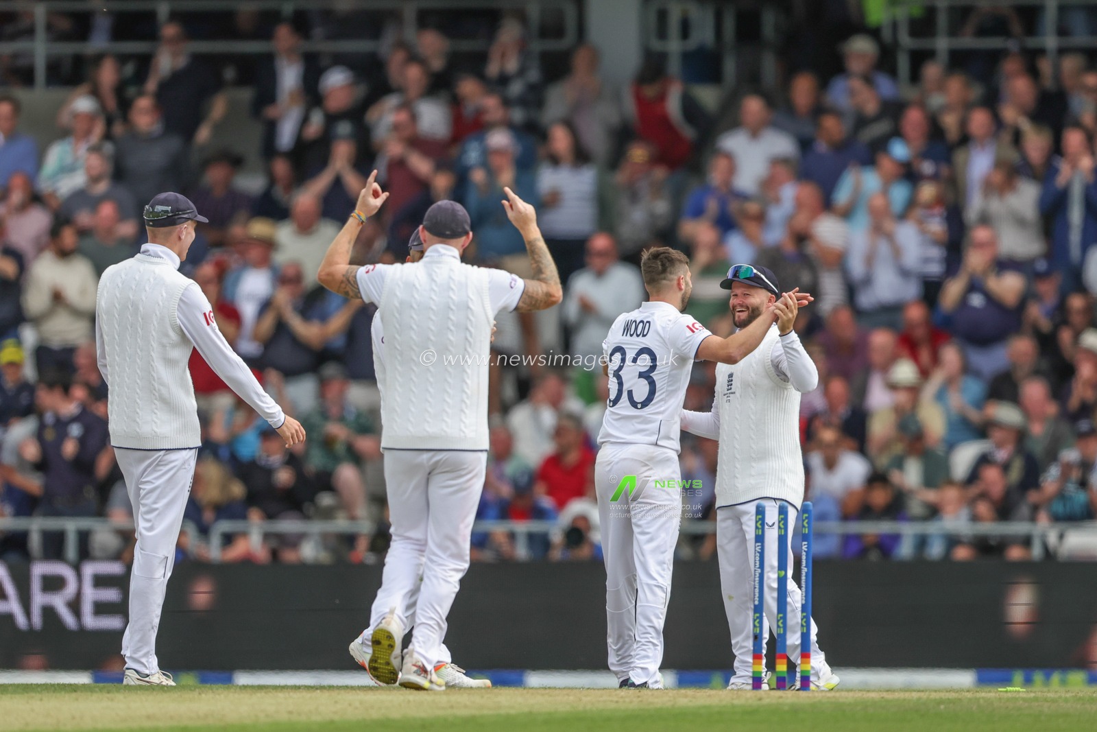 Mark Wood of England celebrates bowling out Mitchell Starc of Australia during the LV= Insurance Ashes Third Test Series Day 1 England v Australia at Headingley Stadium, Leeds, United Kingdom, 6th July 2023

(Photo by Mark Cosgrove/News Images)