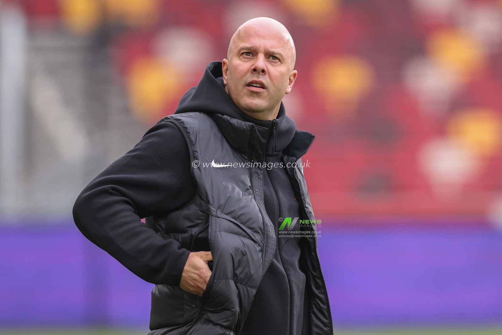 Arne Slot manager of Liverpool arrives during the Premier League match Brentford vs Liverpool at The Gtech Community Stadium, London, United Kingdom, 18th January 2025

(Photo by Alfie Cosgrove/News Images)