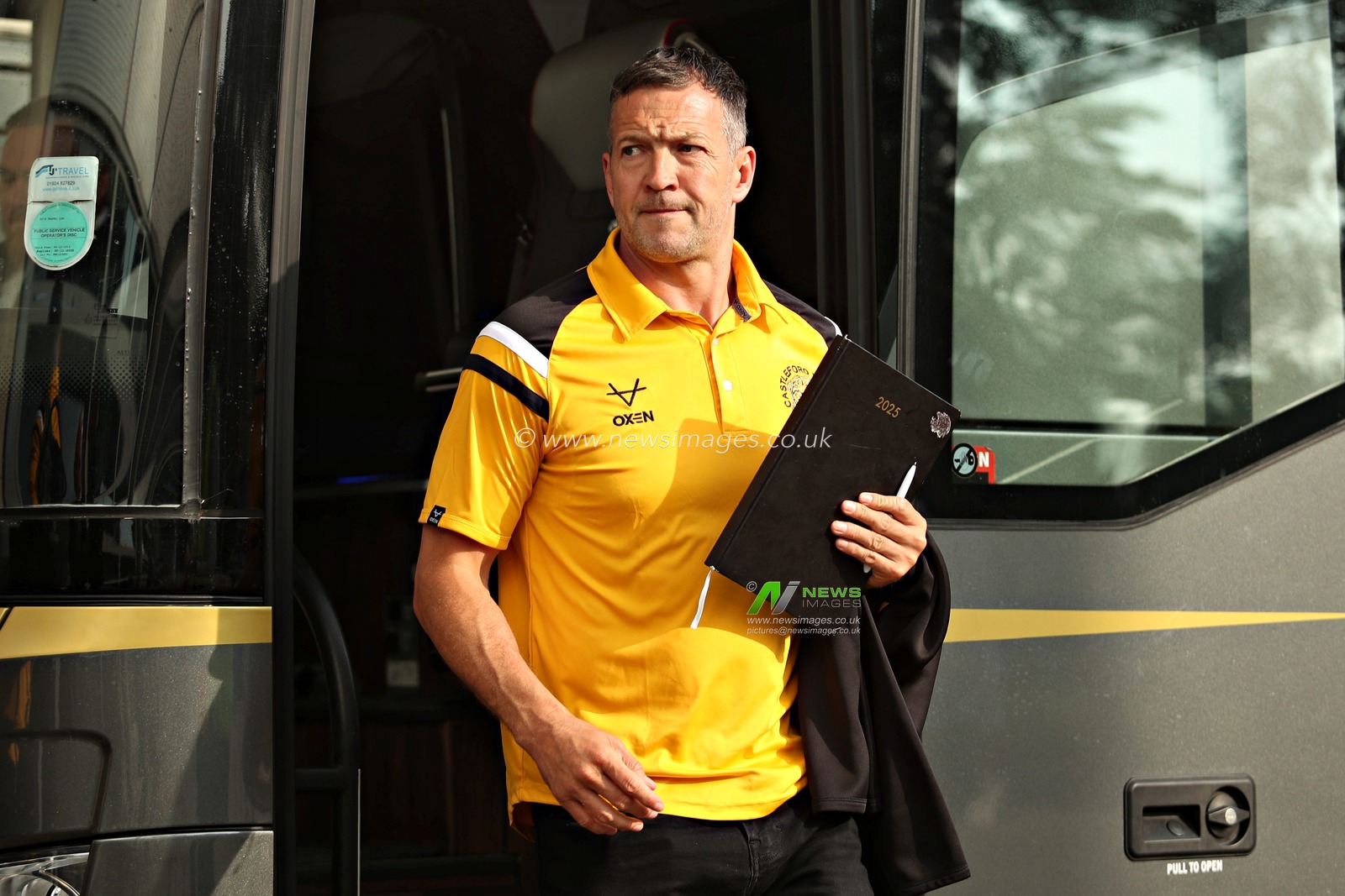 Danny McGuire, Head Coach of Castleford Tigers arrives before the Betfred Super League Round 14 Hull FC vs Castleford Tigers at MKM Stadium, Hull, United Kingdom, 13th June 2025(Photo by Sam Eaden/News Images)