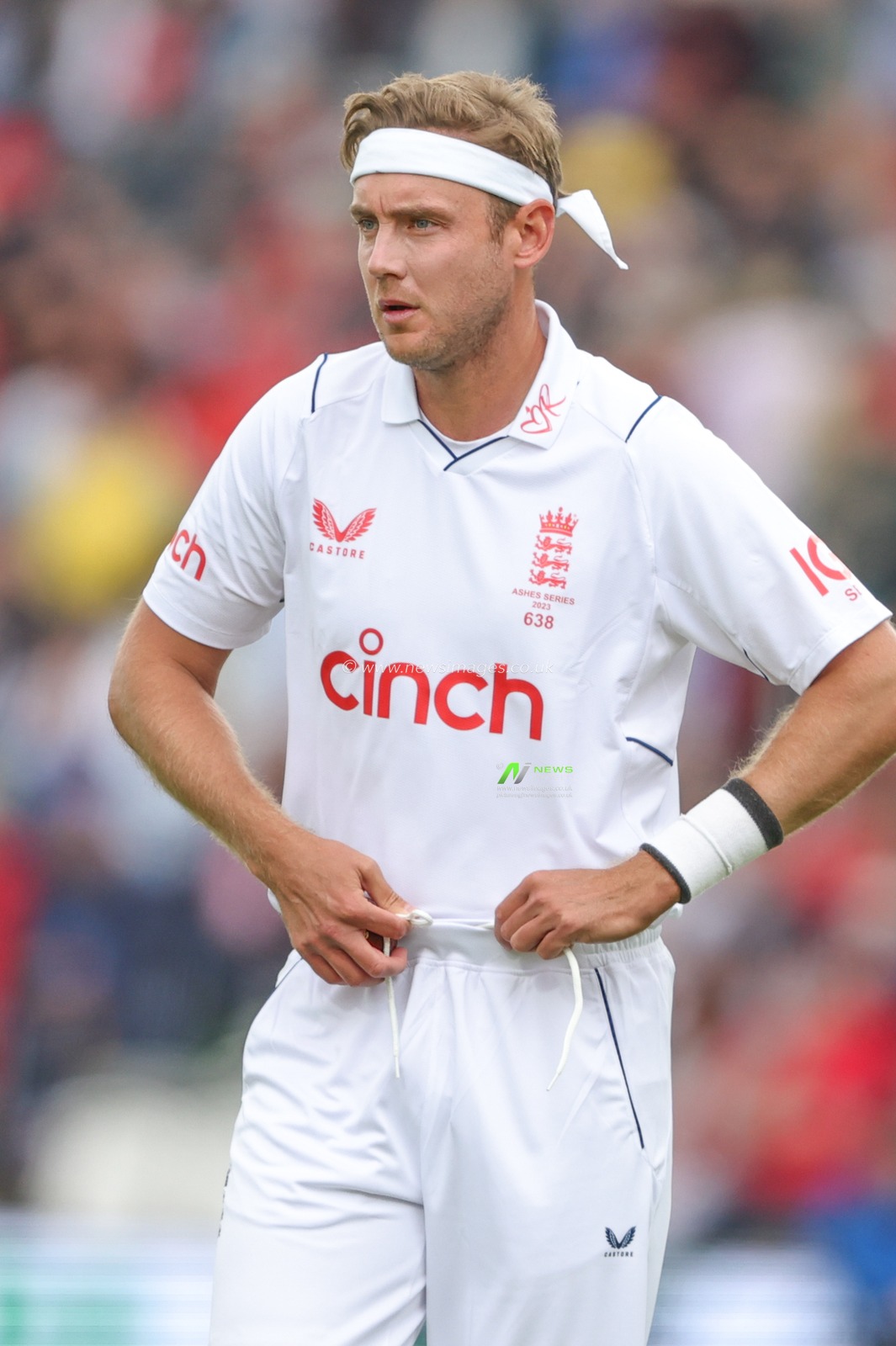 Stuart Broad of England ties his bottoms as he prepares to bowl during the LV= Insurance Ashes Test Series Second Test Day 2 England v Australia at Lords, London, United Kingdom, 29th June 2023

(Photo by Mark Cosgrove/News Images)