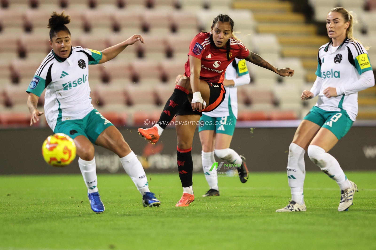 Geyse of Manchester United shoots on goal during the Women's League Cup - Group Stage - Group A Manchester United Women v Newcastle United women at Leigh Sports Village, Leigh, United Kingdom, 11th December 2024

(Photo by Alfie Cosgrove/News Images)