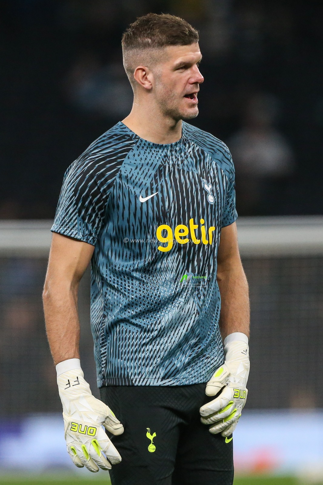 Fraser Forster #20 of Tottenham Hotspur during the UEFA Champions League match Tottenham Hotspur vs Sporting Lisbon at Tottenham Hotspur Stadium, London, United Kingdom, 26th October 2022

(Photo by Arron Gent/News Images)