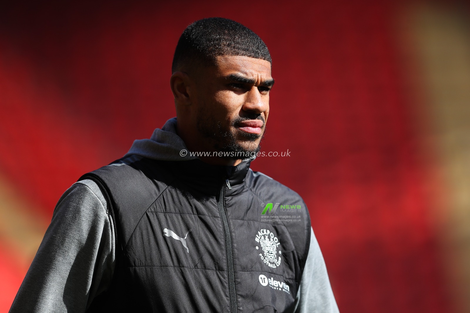 Ashley Fletcher of Blackpool arrives ahead of the Sky Bet League 1 match Rotherham United vs Blackpool at New York Stadium, Rotherham, United Kingdom, 5th April 2025

(Photo by Gareth Evans/News Images)