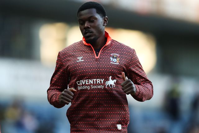 Ephron Mason-Clark of Coventry City warms up ahead of the Sky Bet Championship match Blackburn Rovers vs Coventry City at Ewood Park, Blackburn, United Kingdom on 17 April 2026

(Photo by Jorge Horsted/News Images)