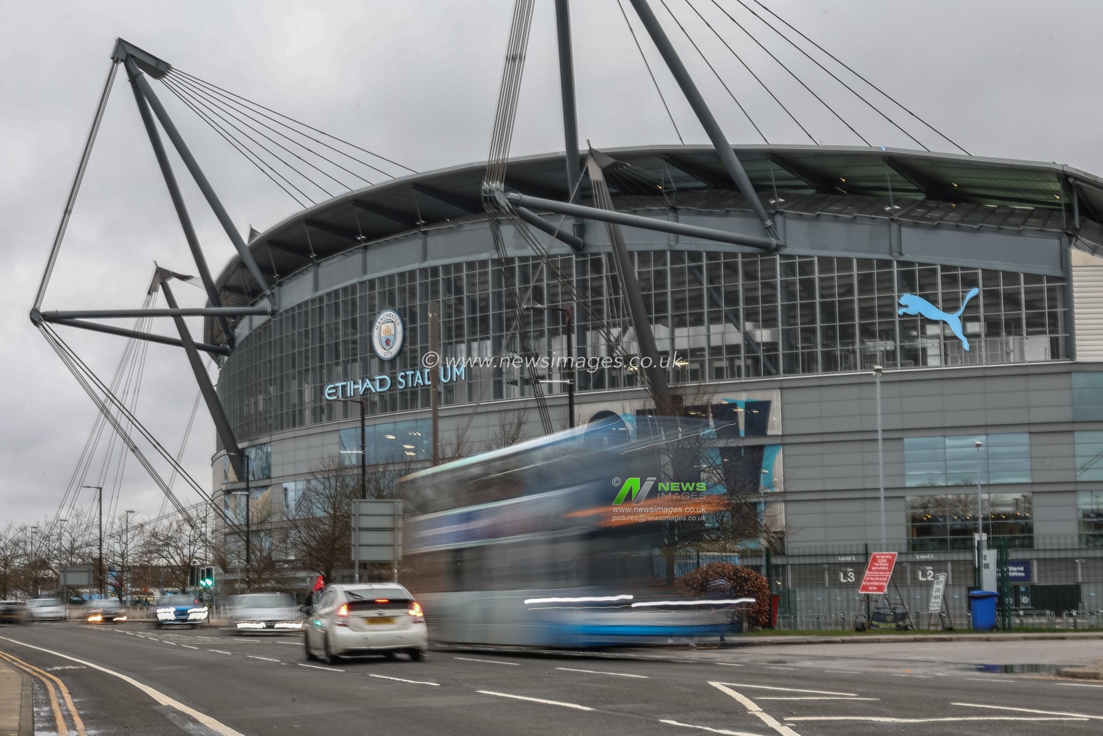 A general view of the Etihad Stadium from the roadside during the Premier League match Manchester City vs Aston Villa at Etihad Stadium, Manchester, United Kingdom, 3rd April 2024

(Photo by Mark Cosgrove/News Images)