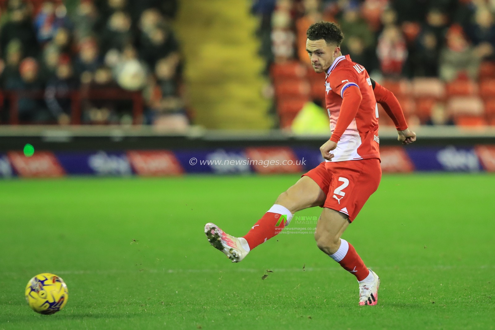 Jordan Williams #2 of Barnsley passes the ball during the Sky Bet League 1 match Barnsley vs Wycombe Wanderers at Oakwell, Barnsley, United Kingdom, 28th November 2023

(Photo by Alfie Cosgrove/News Images)