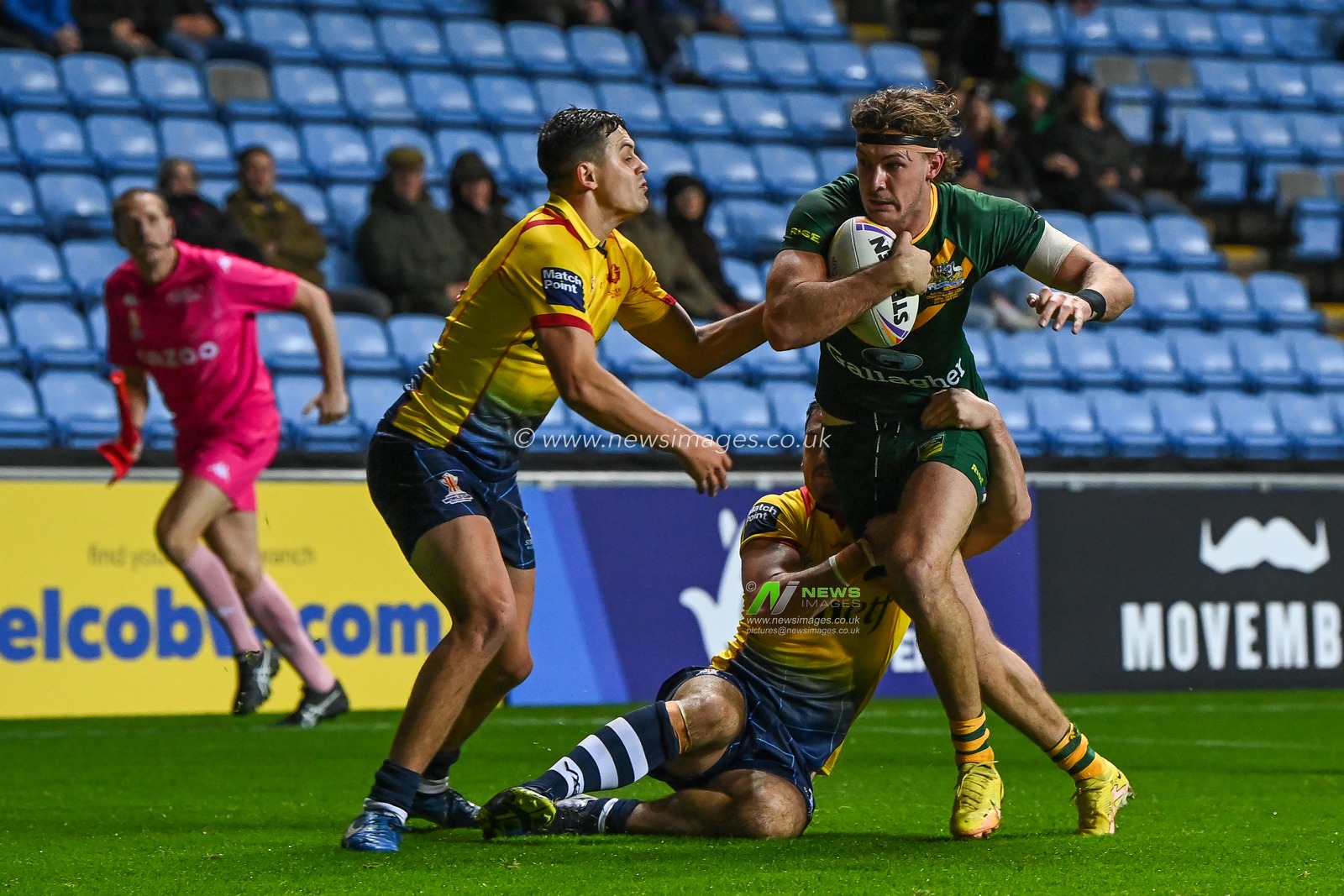 Campbell Graham of Australia drives towards the try line during the Rugby League World Cup 2021 match Australia vs Scotland at Coventry Building Society Arena, Coventry, United Kingdom, 21st October 2022

(Photo by Craig Thomas/News Images)