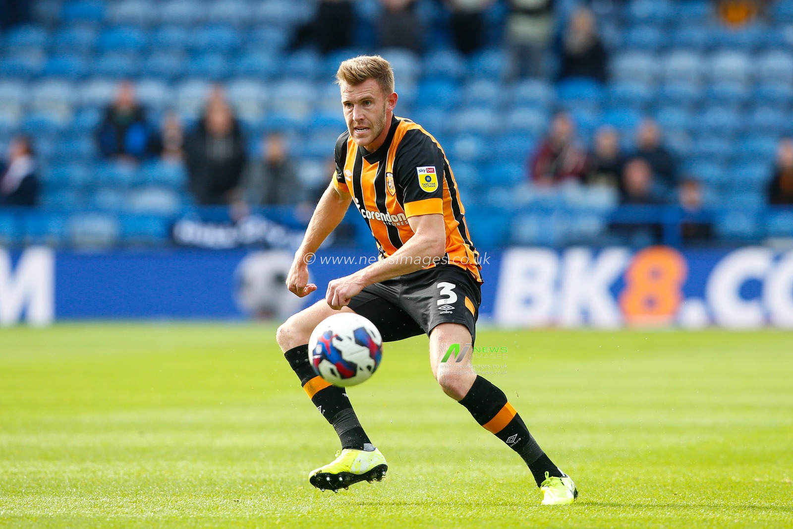 Callum Elder #3 of Hull City during the Sky Bet Championship match Huddersfield Town vs Hull City at John Smith's Stadium, Huddersfield, United Kingdom, 9th October 2022

(Photo by Ben Early/News Images)