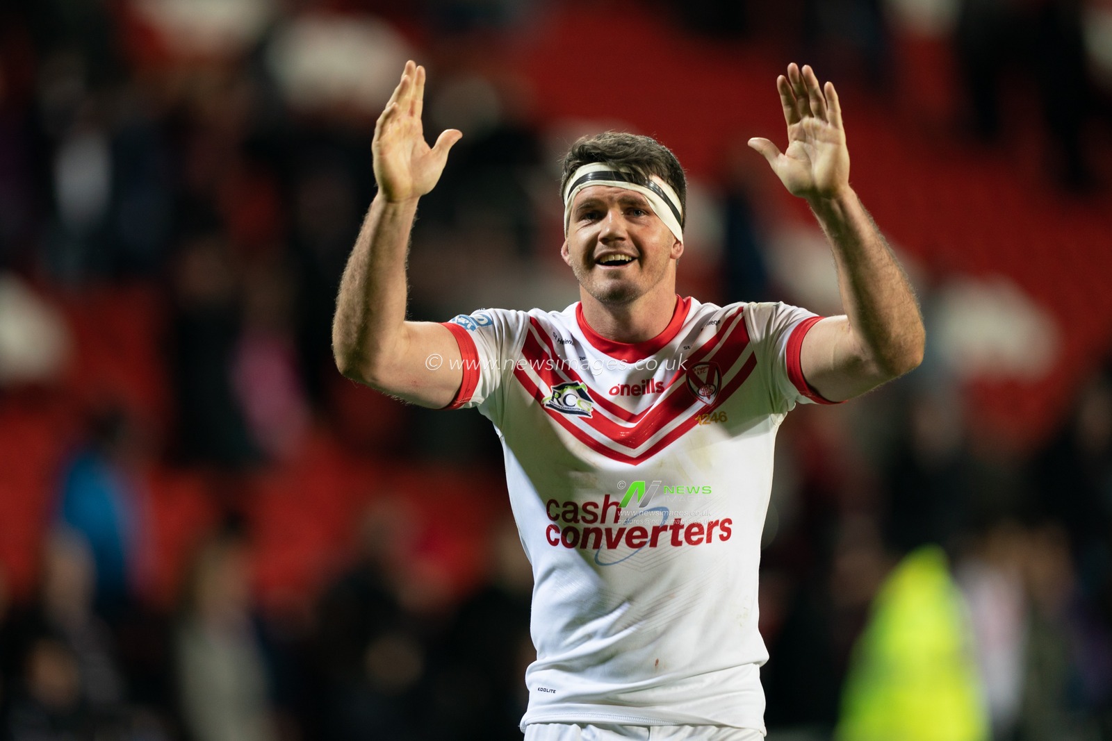 St. Helens's Lachlan Coote gestures to the fans at the end of the game

12th April 2019 , Totally Wicked Stadium, St Helens, England;  Betfred Super League, Round 10, St Helens vs Warrington Wolves

Credit: Terry Donnelly/News Images