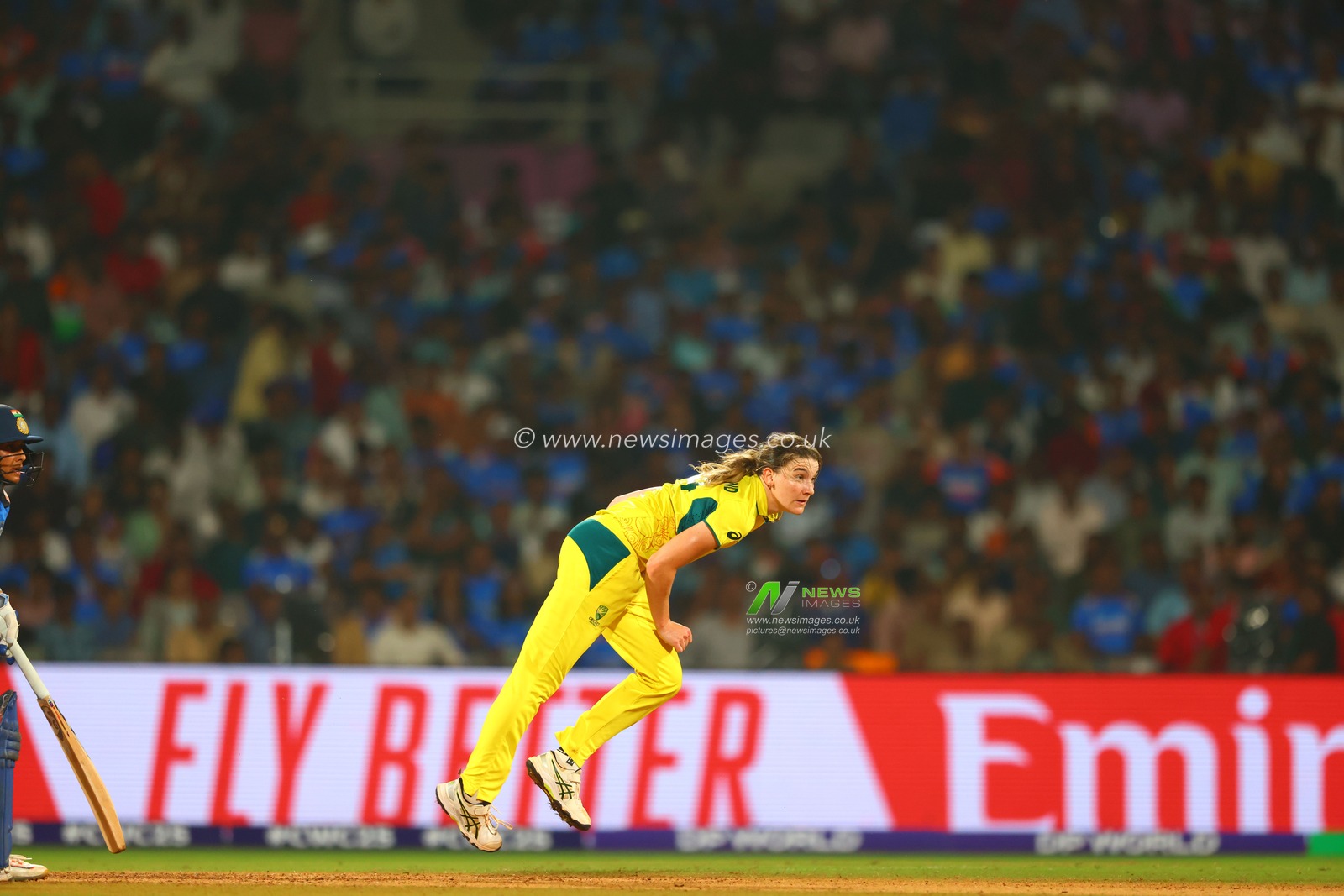 Annabel Sutherland of Australia during the ICC Women's ODI Cricket World Cup Semi Final match India vs Australia at Dr. D.Y. Patil Sports Academy, Navi Mumbai, India, 30th October 2025

(Photo by Shubhajit Roy Karmakar/News Images)