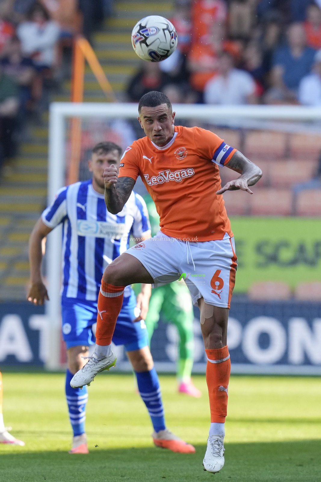 Oliver Norburn #6 of Blackpool heads clear during the Sky Bet League 1 match Blackpool vs Wigan Athletic at Bloomfield Road, Blackpool, United Kingdom, 2nd September 2023

(Photo by Steve Flynn/News Images)