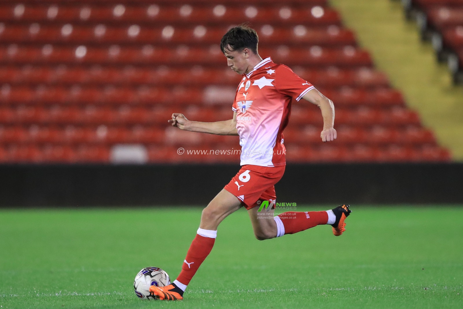 MaÃ«l de Gevigney #6 of Barnsley passes the ball during the EFL Trophy match Barnsley vs Manchester City U21 at Oakwell, Barnsley, United Kingdom, 26th September 2023

(Photo by Alfie Cosgrove/News Images)