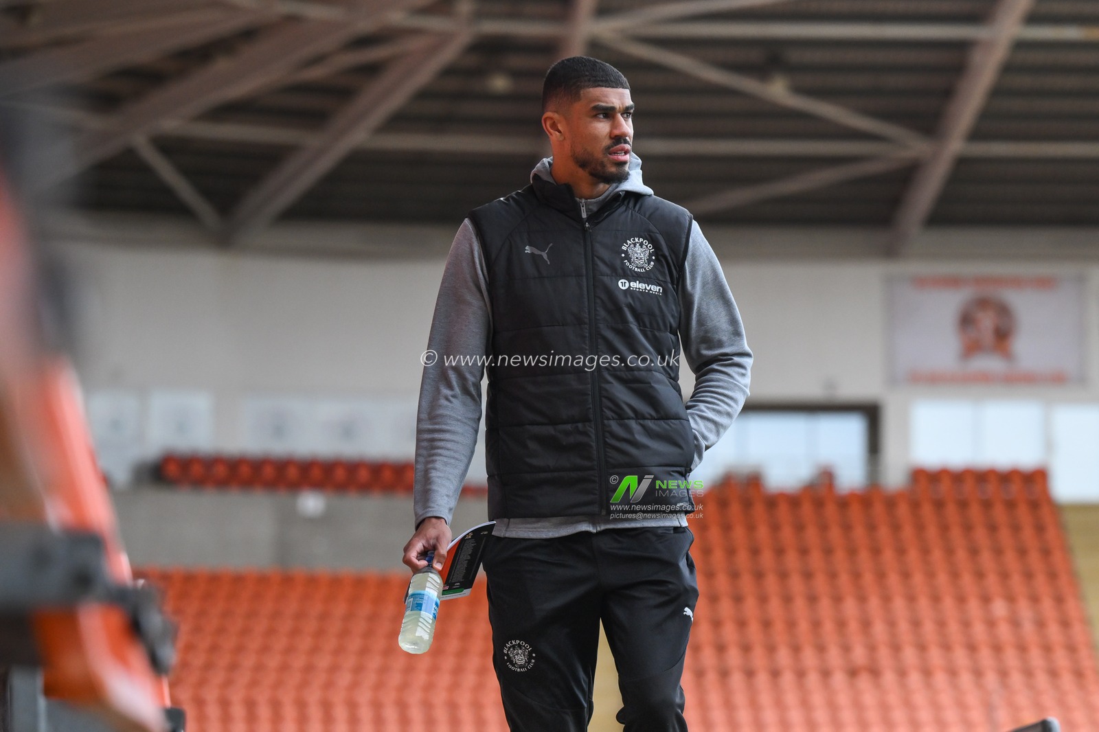 Ashley Fletcher of Blackpool arrives ahead of the Sky Bet League 1 match Blackpool vs Cambridge United at Bloomfield Road, Blackpool, United Kingdom, 11th March 2025

(Photo by Craig Thomas/News Images)