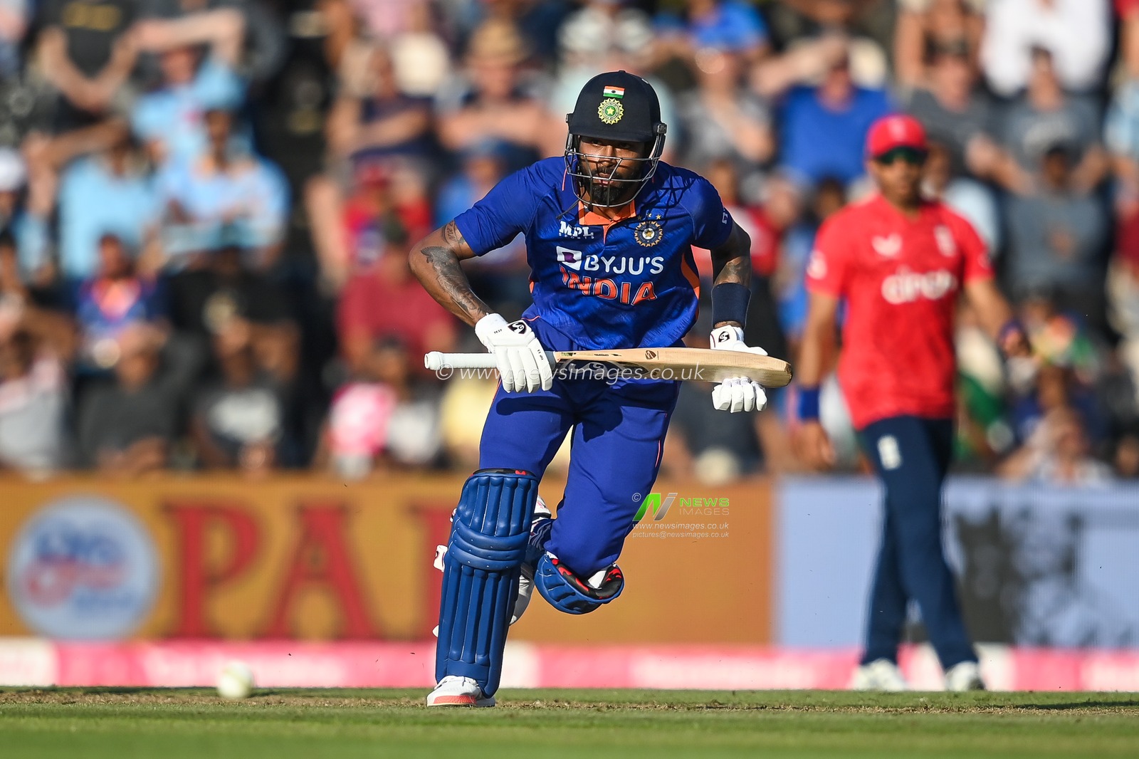 Hardik Pandya of India hits 2 runs