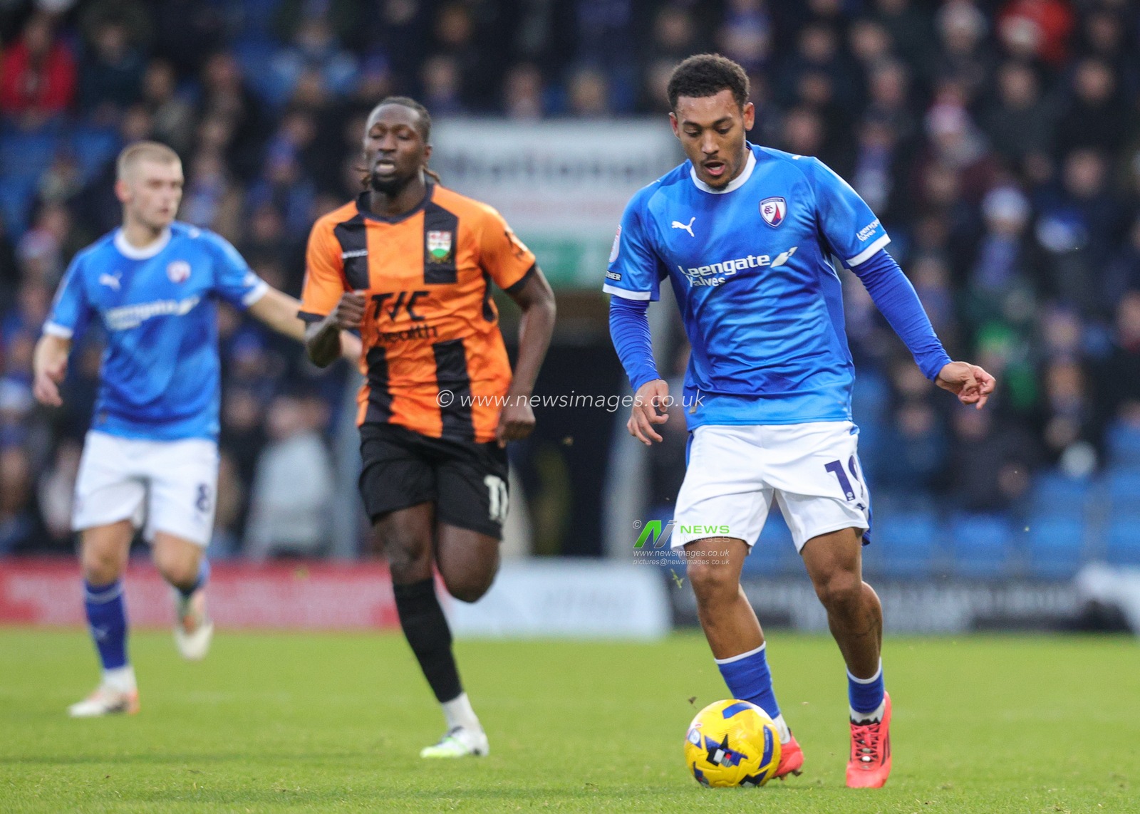 Lewis Gordon of Chesterfield in action during the Sky Bet League 2 match Chesterfield vs Barnet at SMH Group Stadium, Chesterfield, United Kingdom, 13th December 2025

(Photo by Richard Bierton/News Images)

*** GER AUT SUI OUT ***