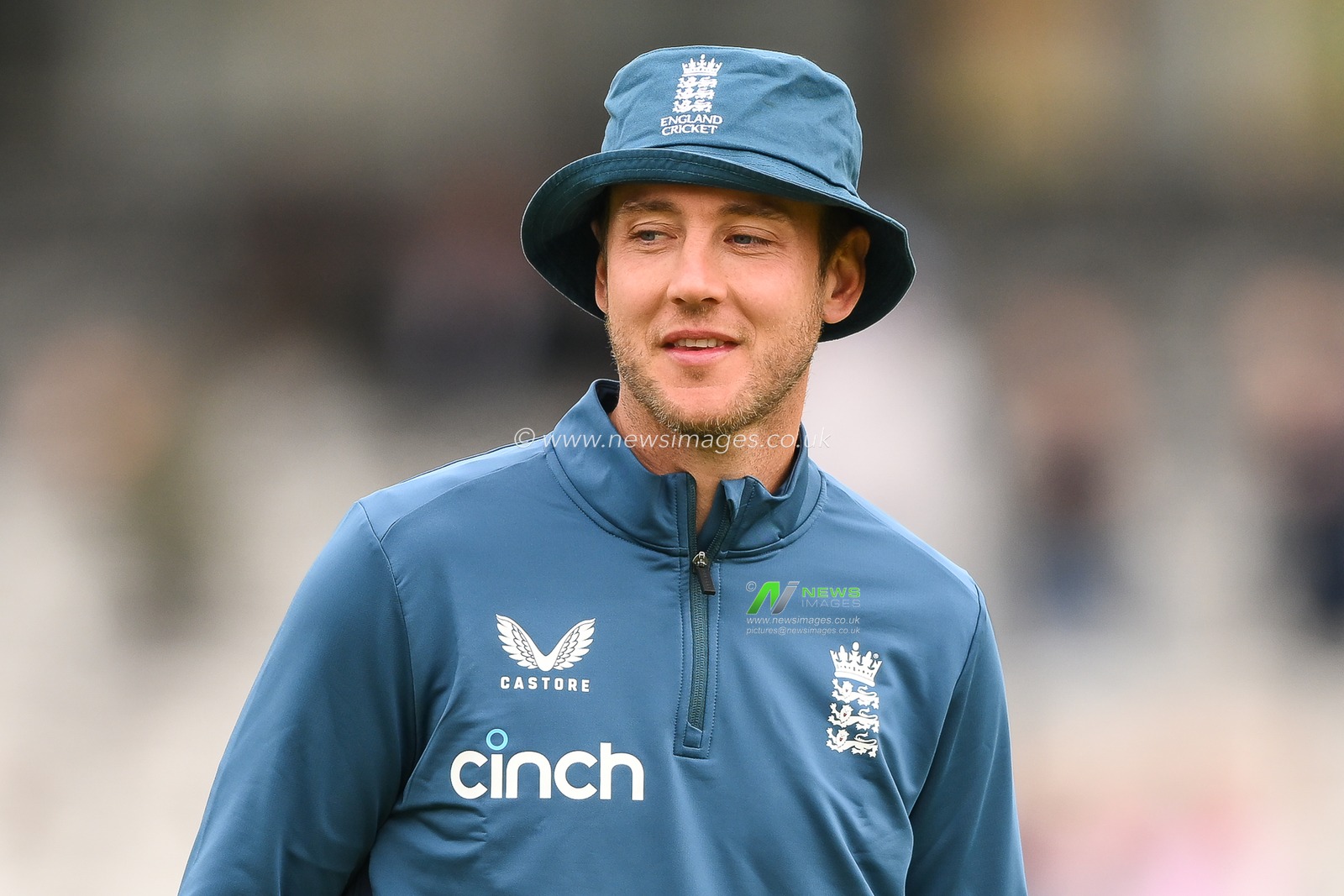 Stuart Broad of England during the pre match warm up ahead of the LV= Insurance Test match Day 2 England vs Ireland at Lords, London, United Kingdom, 2nd June 2023

(Photo by Craig Thomas/News Images)