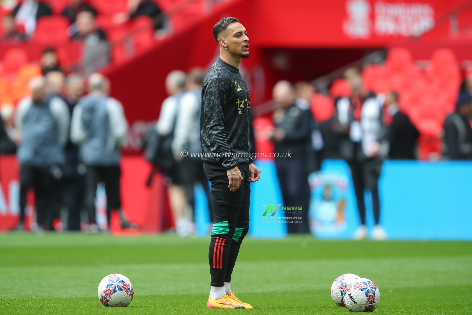Antony of Manchester United warms up ahead of the match, during the Emirates FA Cup Semi-Final match Coventry City vs Manchester United at Wembley Stadium, London, United Kingdom, 21st April 2024

(Photo by Gareth Evans/News Images)