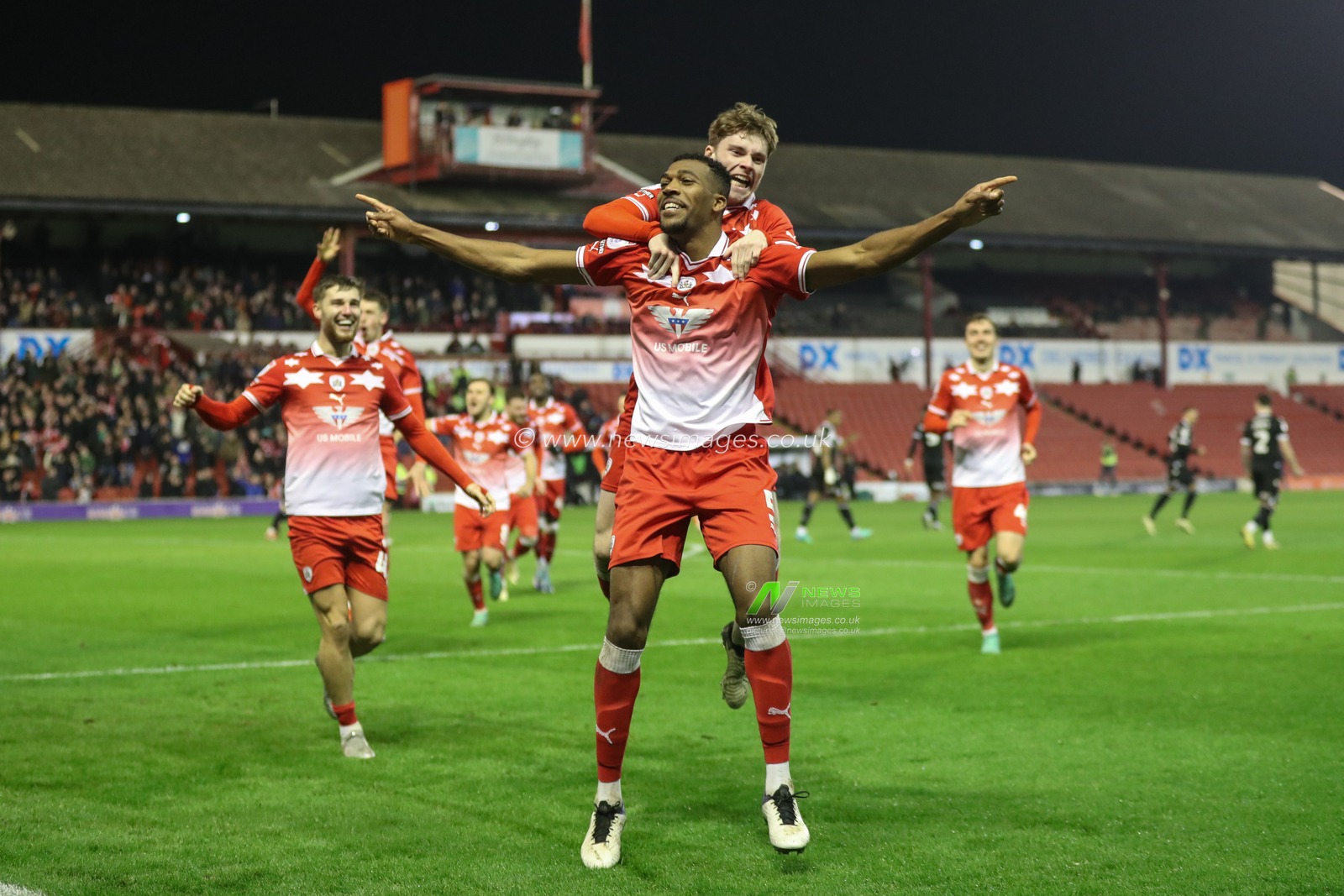 Donovan Pines of Barnsley celebrates his goal to make it 2-0 during the Sky Bet League 1 match Barnsley vs Bolton Wanderers at Oakwell, Barnsley, United Kingdom, 5th March 2024

(Photo by Alfie Cosgrove/News Images)