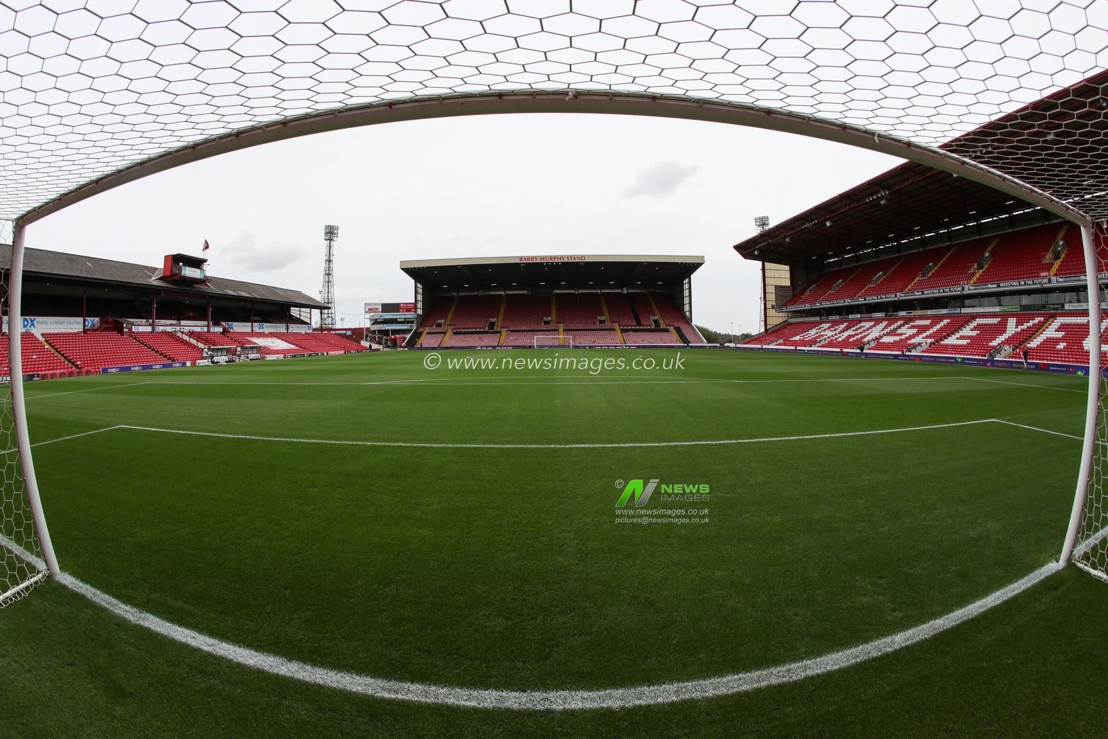 A general view of Oakwell during the Sky Bet League 1 match Barnsley vs Blackpool at Oakwell, Barnsley, United Kingdom, 30th September 2023

(Photo by Alfie Cosgrove/News Images)