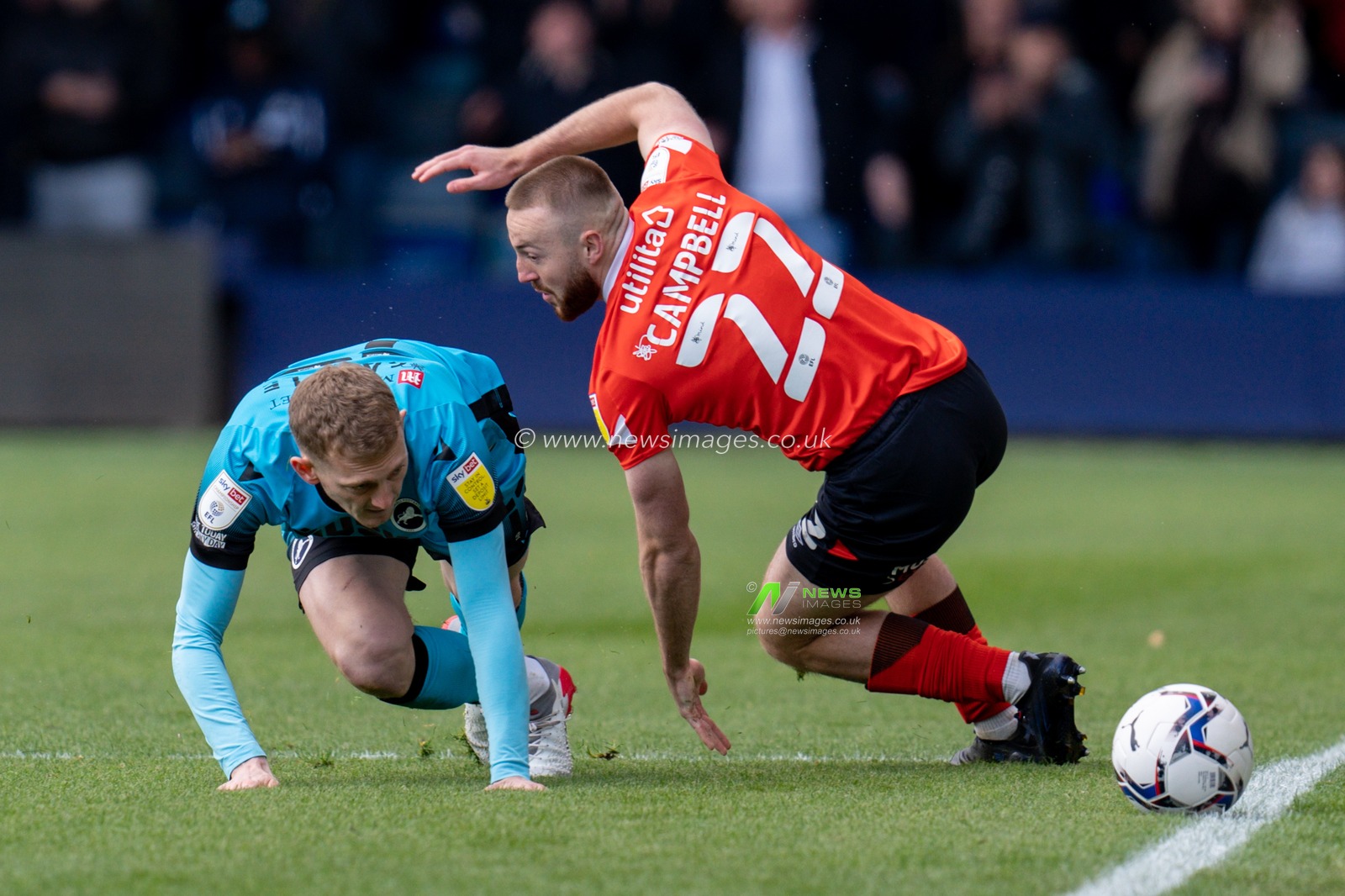George Saville #17 of Millwall battles with Allan Campbell #22 of Luton Town
