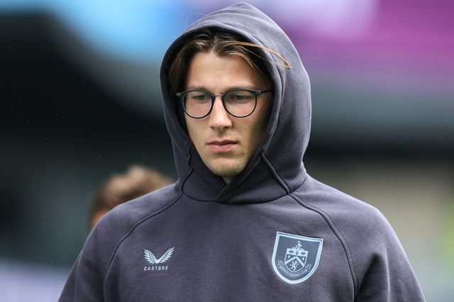 Oliver Sonne of Burnley arrives ahead of the Sky Bet Championship match Burnley vs West Ham United at Turf Moor, Burnley, United Kingdom on 16 August 2026

(Photo by Jorge Horsted/News Images)