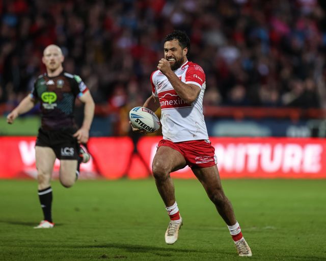 Peta Hiku of Hull KR runs in a 30 yard solo try to make it 16-0 during the Betfred Super League Round 9 match Hull KR vs Wigan Warriors at Sewell Group Craven Park, Kingston upon Hull, United Kingdom, 26th April 2024

(Photo by Mark Cosgrove/News Images)