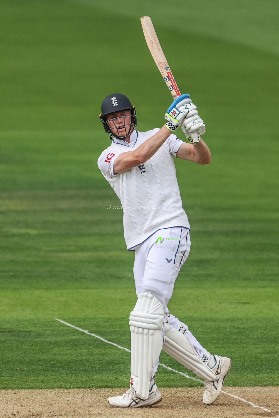 Zak Crawley of England during the 1st Rothesay Test Match day 1 England v West Indies at Lords, London, United Kingdom, 10th July 2024

(Photo by Mark Cosgrove/News Images)