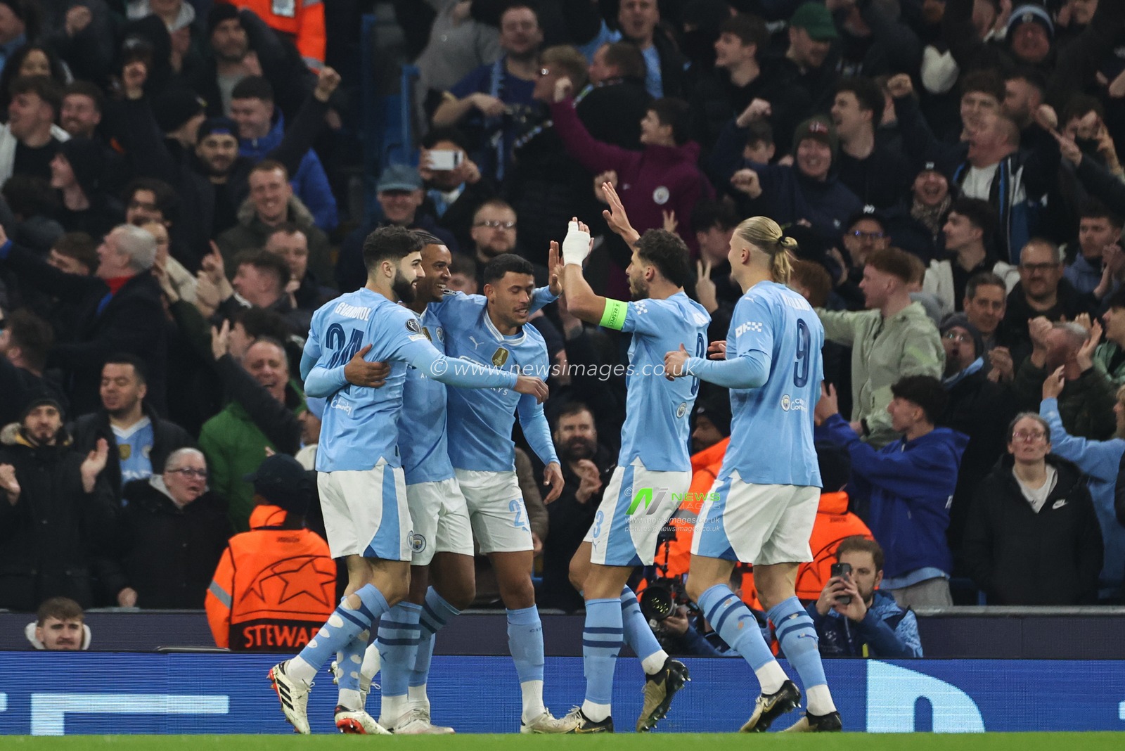 Manuel Akanji of Manchester City celebrates his goal to make it 1-0 during the UEFA Champions League match Manchester City vs F.C. Copenhagen at Etihad Stadium, Manchester, United Kingdom, 6th March 2024

(Photo by Mark Cosgrove/News Images)