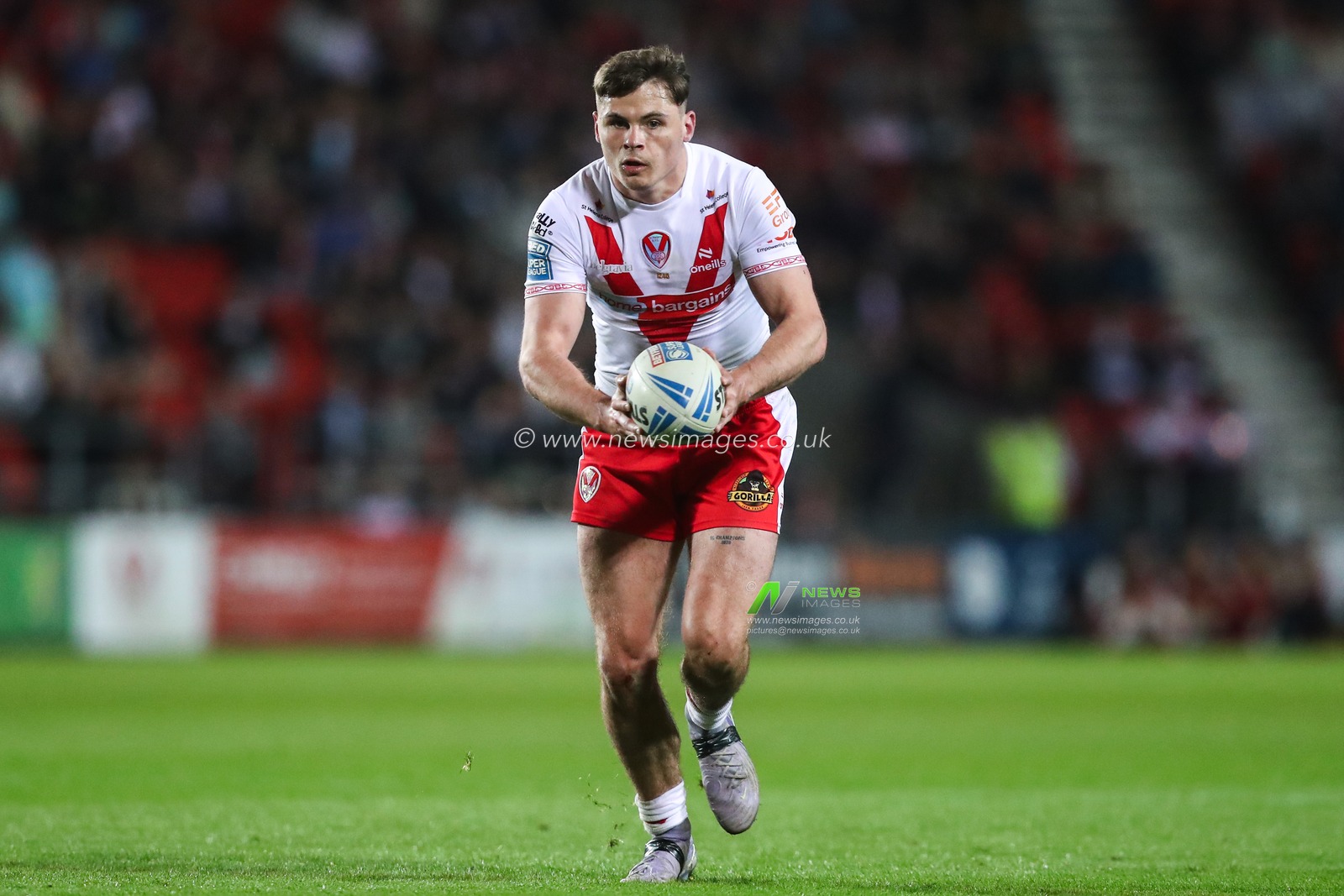 Jack Welsby of St. Helens in action during the Betfred Super League  Round 7 match St Helens vs Wakefield Trinity at Totally Wicked Stadium, St Helens, United Kingdom, 11th April 2025

(Photo by Gareth Evans/News Images)