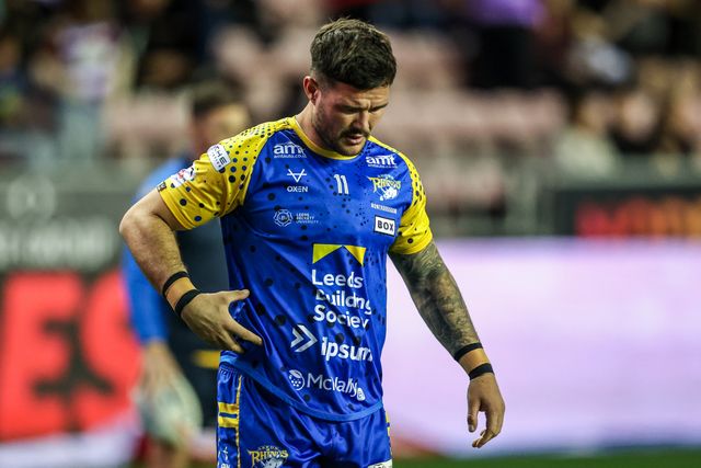 James Bentley of Leeds Rhinos in the pre-game warm up during the Betfred Super League round 27 match Wigan Warriors vs Leeds Rhinos at The Brick Community Stadium, Wigan, United Kingdom, 19th September 2025

(Photo by Alfie Cosgrove/News Images)