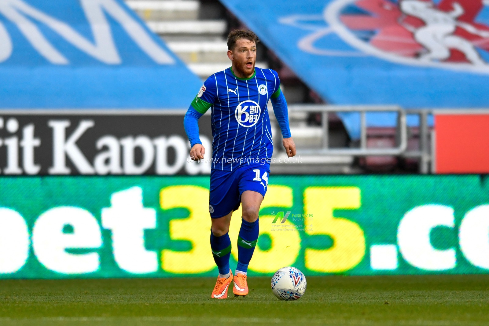 30th November 2019, DW Stadium, Wigan, England; Sky Bet Championship, Wigan Athletic v Reading : Joe Garner (14) of Wigan Athletic with the ball

Credit: Simon Whitehead/News Images