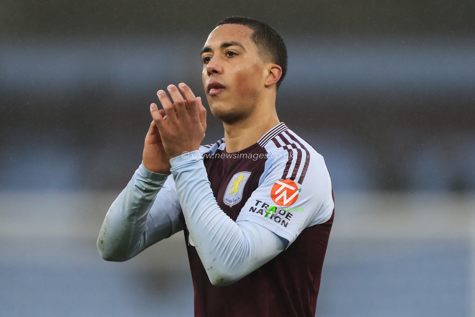 Youri Tielemans of Aston Villa applauds the home fans after the Premier League match Aston Villa vs Ipswich Town at Villa Park, Birmingham, United Kingdom, 15th February 2025

(Photo by Gareth Evans/News Images)