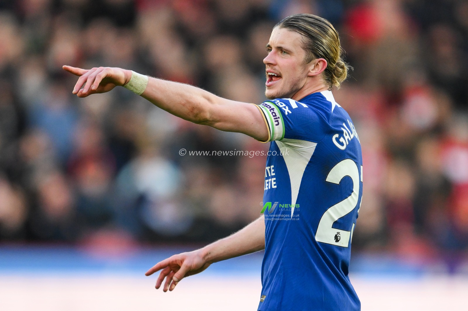 Conor Gallagher of Chelsea gives his team instructions during the Premier League match Sheffield United vs Chelsea at Bramall Lane, Sheffield, United Kingdom, 7th April 2024

(Photo by Craig Thomas/News Images)
