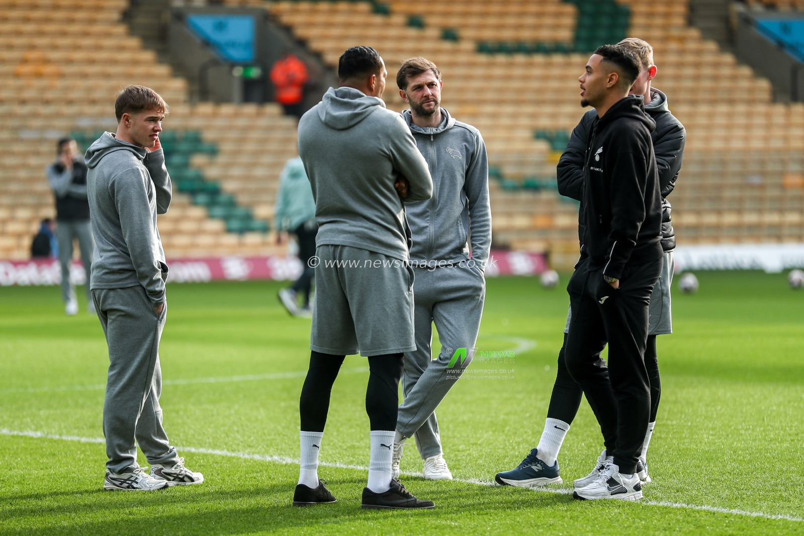 Derby County arrive at Carrow Road prior to the Sky Bet Championship match Norwich City vs Derby County at Carrow Road, Norwich, United Kingdom, 8th February 2025

(Photo by Izzy Poles/News Images)