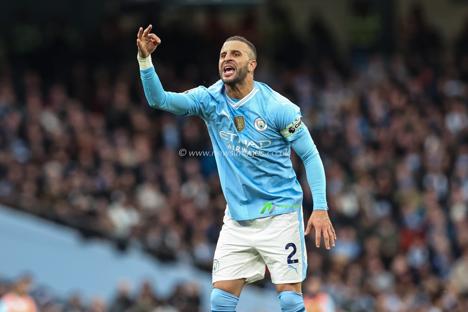 Kyle Walker of Manchester City gives a okay sign to team mates during the Premier League match Manchester City vs Manchester United at Etihad Stadium, Manchester, United Kingdom, 3rd March 2024

(Photo by Mark Cosgrove/News Images)