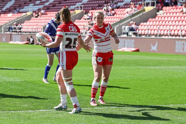 Dani McGifford of St Helen’s goes over for a try during the Betfred Women's Challenge Cup Quarter Final match St Helens vs Barrow Raiders at The BrewDog Stadium, St Helens, United Kingdom on 25 April 2026

(Photo by Mark Cosgrove/News Images)