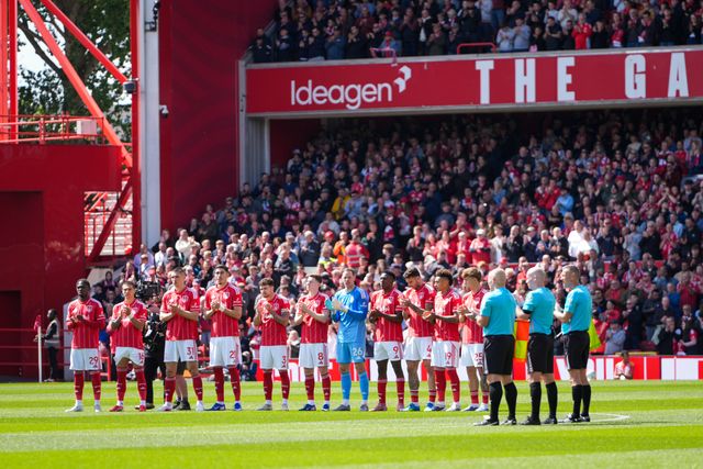 Forest players and Newcastle players hold a minute silence tribute during the Premier League match Nottingham Forest vs Newcastle Untied at City Ground, Nottingham, United Kingdom on 10 May 2026

(Photo by Maynard Manyowa/News Images)