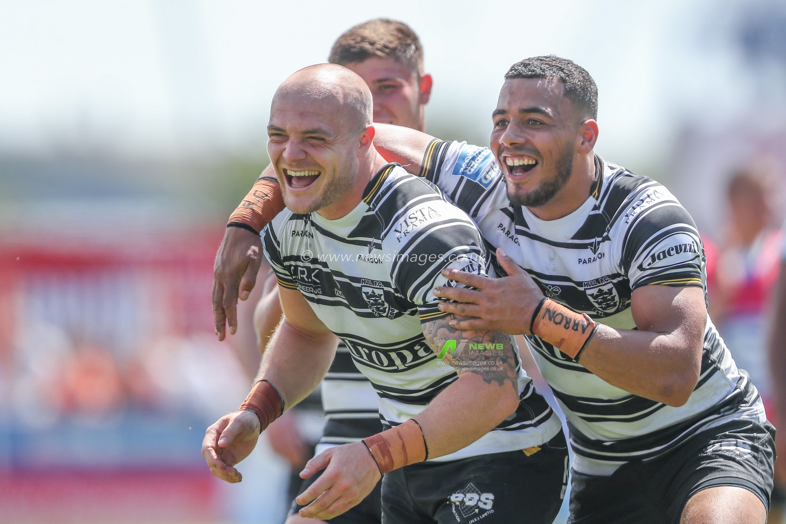 Adam Swift #2 of Hull FC celebrates his teams win after the Betfred Super League Round 18 match Hull KR vs Hull FC at Sewell Group Craven Park, Kingston upon Hull, United Kingdom, 9th July 2023

(Photo by Gareth Evans/News Images)