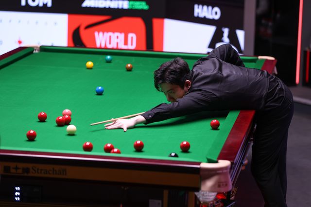 Lei Peifan during the game against Zhao Xintong during the 2025 Halo World Snooker Championship at Crucible Theatre, Sheffield, United Kingdom, 26th April 2025

(Photo by Alex Roebuck/News Images)