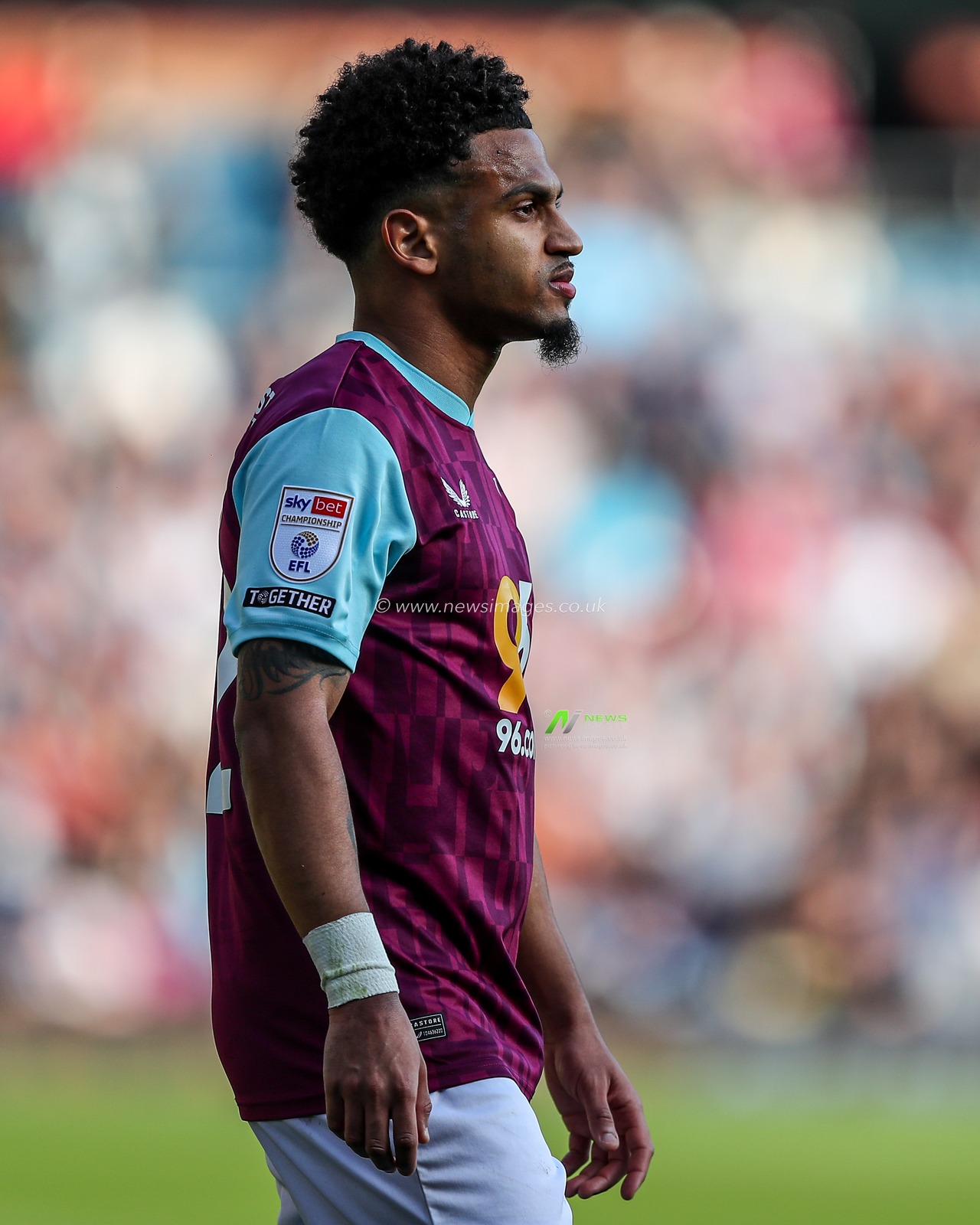 Marcus Edwards of Burnley during the Sky Bet Championship match Burnley vs Luton Town at Turf Moor, Burnley, United Kingdom, 8th March 2025

(Photo by Jorge Horsted/News Images)
